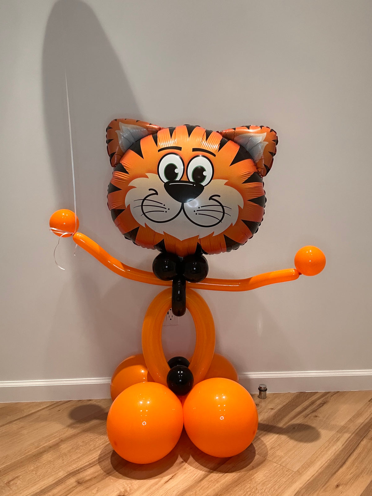 Tiger Twist Balloon Buddy